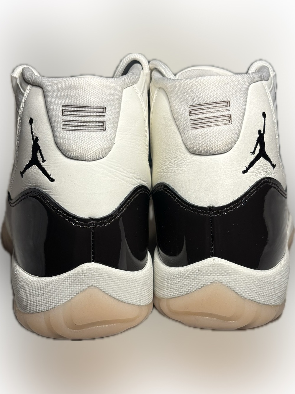 Women’s Air Jordan 11 Retro “Neapolitan” - Picture 3 of 10